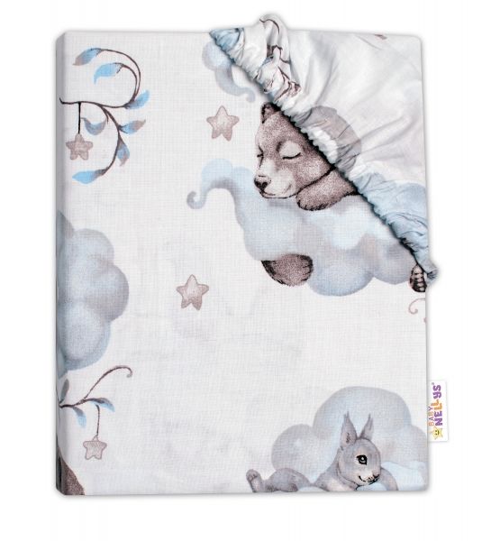 138424-251044-detske-bavlnene-prestieradlo-do-postielky-baby-nellys-zvieratka-na-mraciku-modre-140x70
