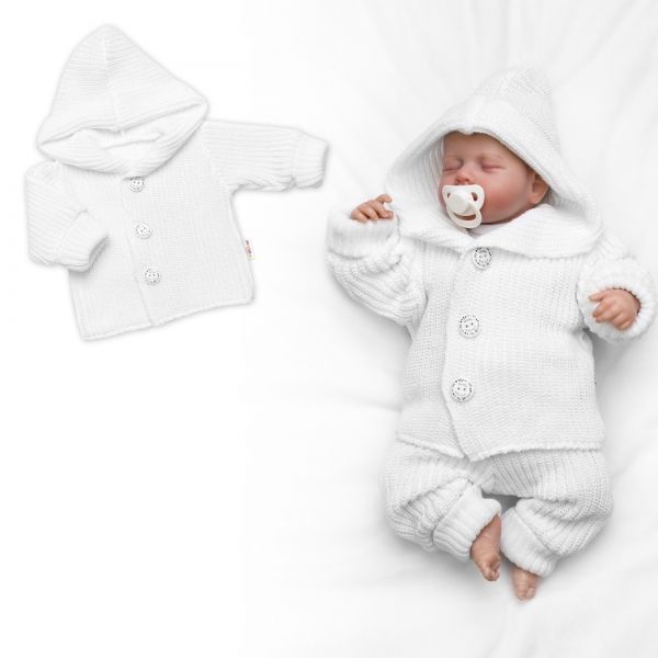 148288-280588-pleteny-svetrik-s-kapucnou-a-gombikmi-made-with-love-biely